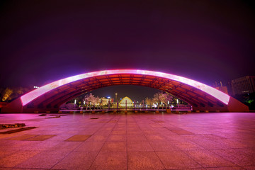 金华施光南音乐广场钢架拱桥夜景