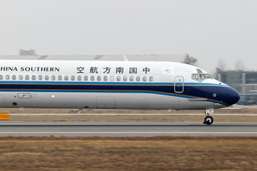 中国南方航空麦道MD90飞机