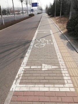 道路