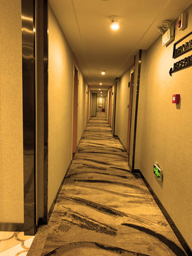 酒店房间走廊