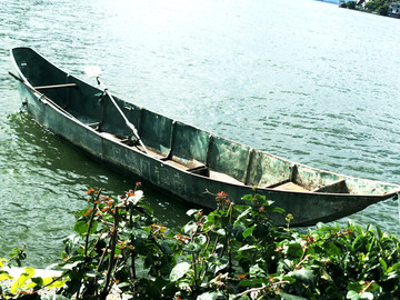 泸沽湖的船只