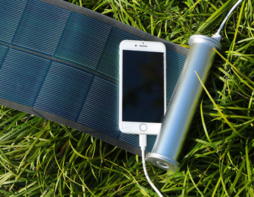 太阳能手机充电宝