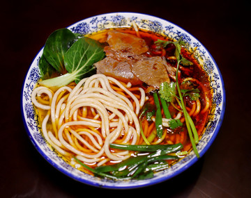 麻辣牛肉饸饹面