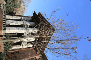 蓝天建筑