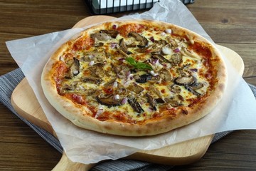 菌菇披萨