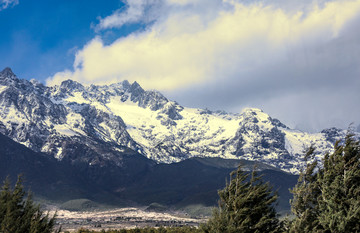 云南玉龙雪山