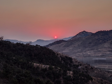 农村夕阳山风景