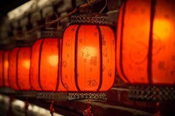 橘红色的中式灯笼