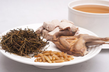 炖鹧鸪