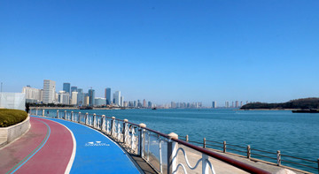 滨海城市