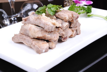 风味盐排骨