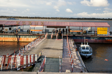 东方第一港港口