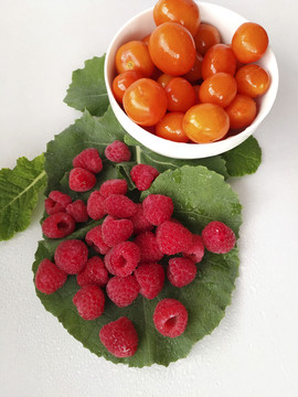 静物蔬果树莓
