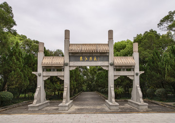 东江人民革命烈士纪念碑