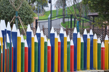 铅笔造型护栏