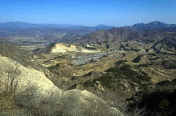 山村