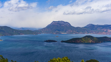 泸沽湖全景