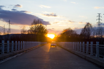 桥落夕阳