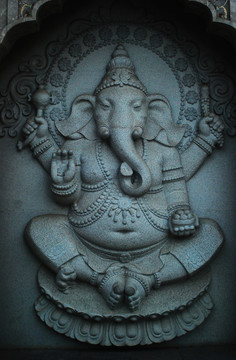 印度神象雕像