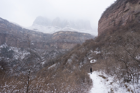 洪谷山