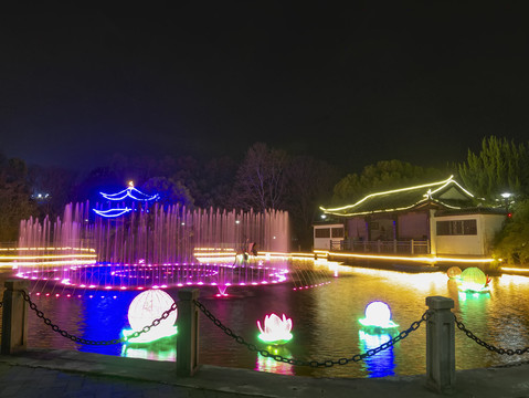 兰溪中洲公园水池喷泉夜景