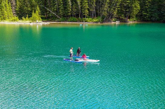 加拿大的湖光山色