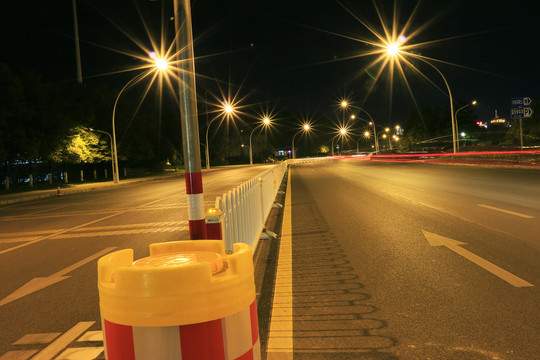 街道夜景