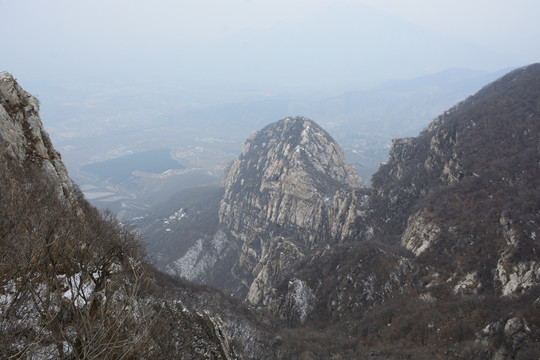 嵩山主峰峻极峰