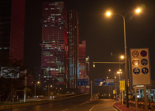 深圳道路夜景
