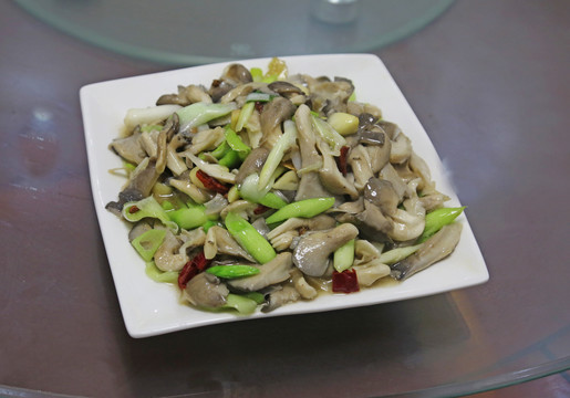 炒蘑菇