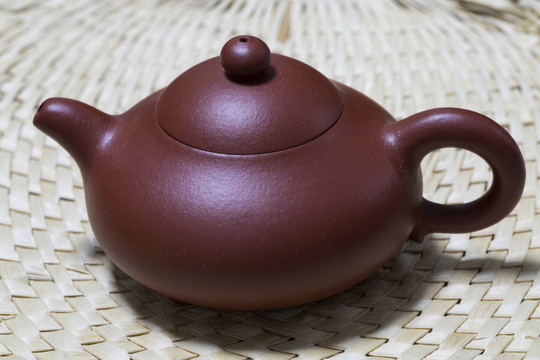 玉乳茶壶
