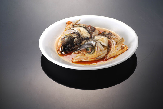 烧味卤水鱼头