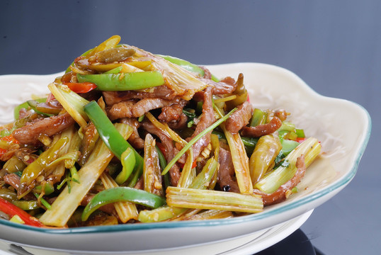 香菜牛肉丝