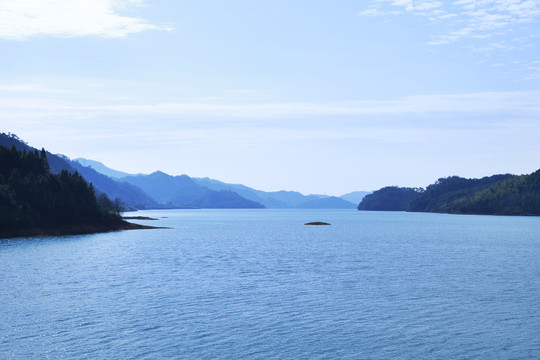 千岛湖湖面风光