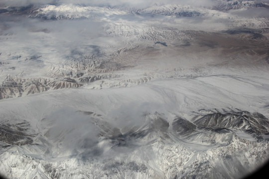 航拍雪山