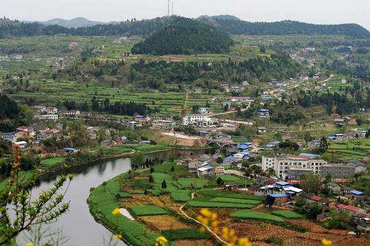 大地山河