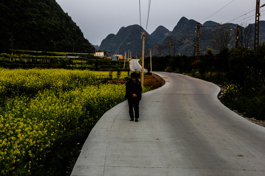 贵安新区乡村道路