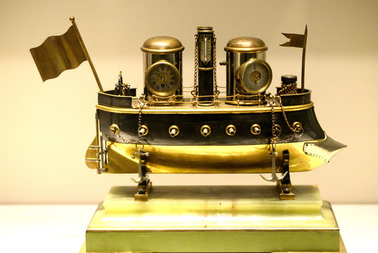 铜镀金轮船模型表