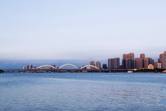 哈尔滨滨洲铁路桥