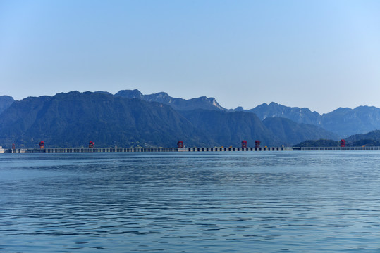 三峡工程水库大坝