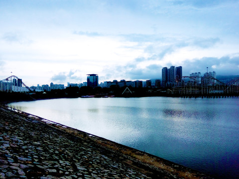 香蜜湖畔风景