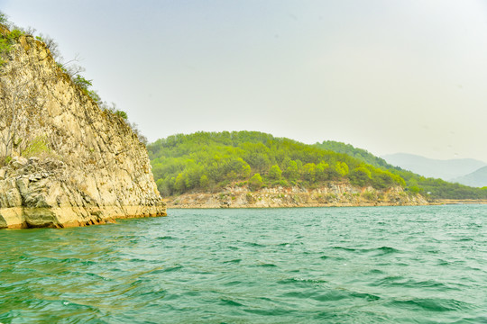 金海湖山丘