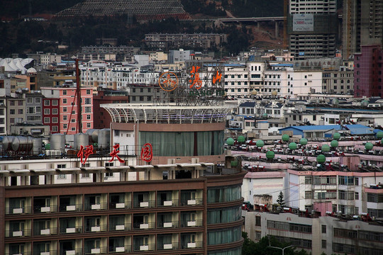 大理城市街景