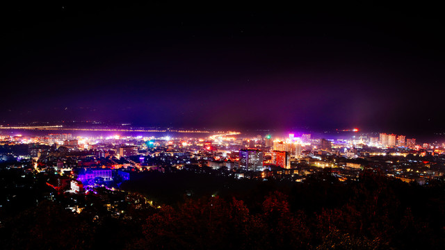 云南芒市夜景