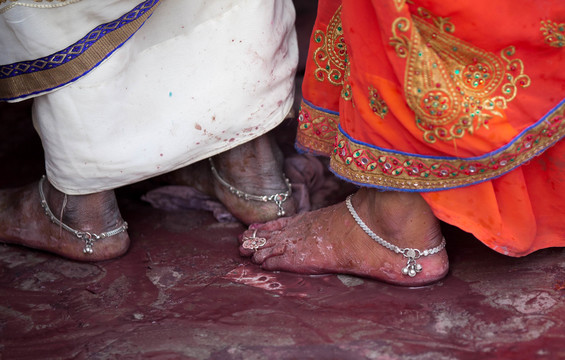 印度妇女的脚上饰品