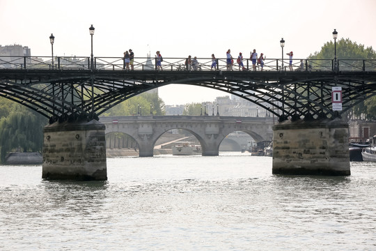 塞纳河上的桥