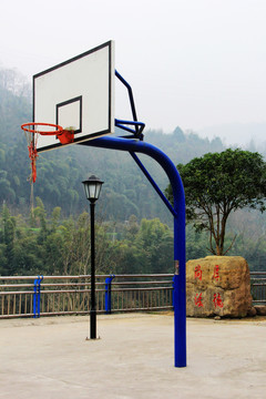 篮球架