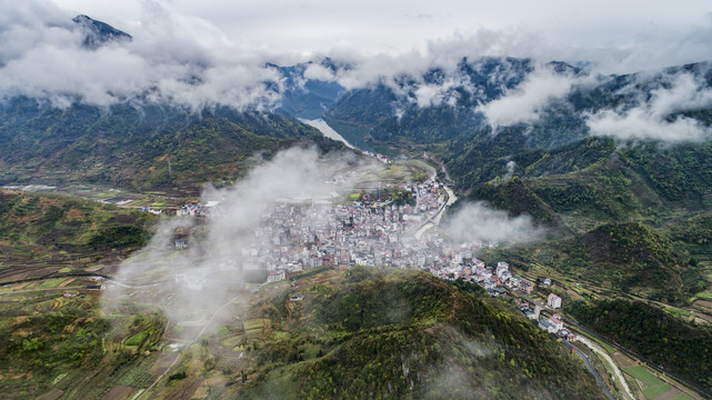 壮美山川