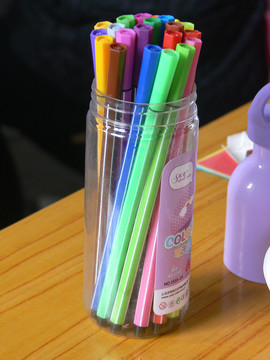 彩色水性笔