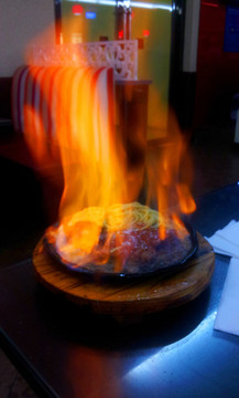 火焰披萨